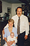 Lena Bergkvist med sin man Martin och sonen Olle, 1996.