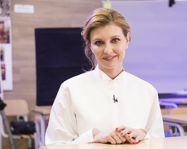 Detta är Olena Zelenska – kvinnan bakom Ukrainas hyllade president
