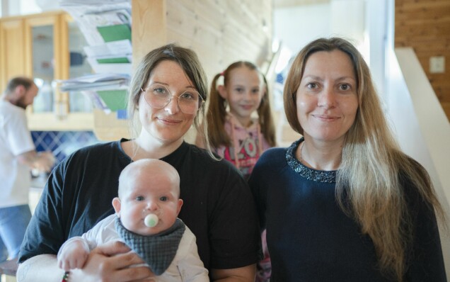 Sabina och Anna lärde känna varandra i Moldavien 2008 när de var volontärer för en ideell organisation. Sabina och Anna lärde känna varandra i Moldavien 2008 när de var volontärer för en ideell organisation.