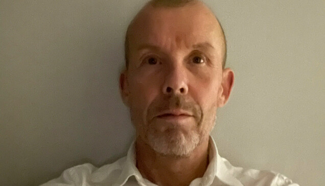 Peter Myhr är psykolog och psykoterapeut. Peter Myhr är psykolog och psykoterapeut.