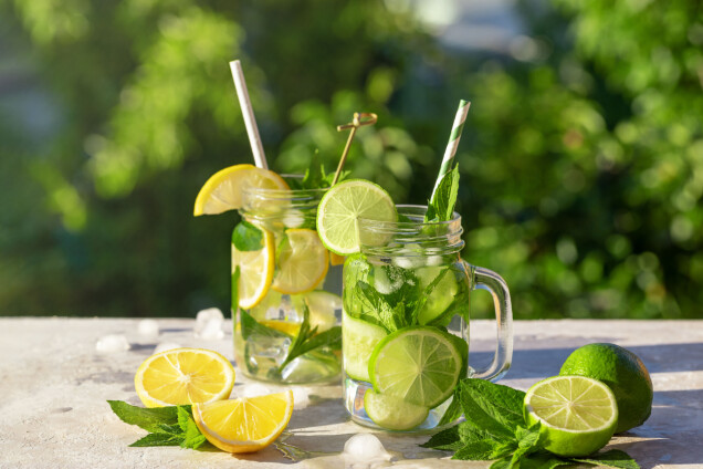 Amanda Jansson dricker gärna en mojito i solen. Amanda Jansson dricker gärna en mojito i solen.