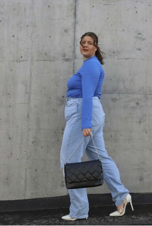 Josefine Ivarsson har alltid varit nöjd med sin kropp och får övervägande positiva kommentarer på Instagram. Josefine Ivarsson har alltid varit nöjd med sin kropp och får övervägande positiva kommentarer på Instagram.