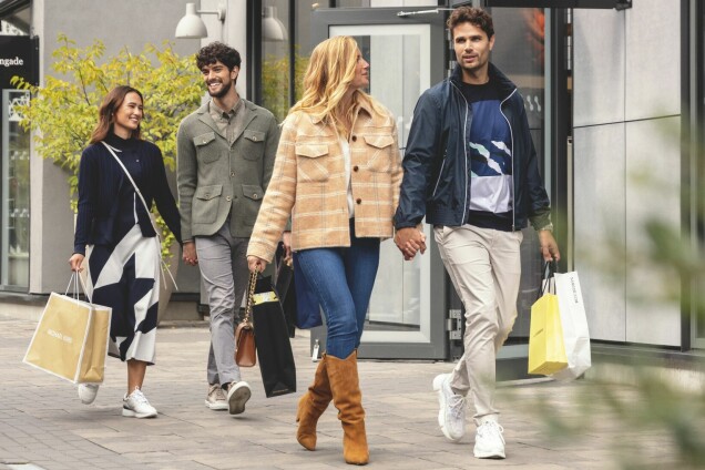 Hede Fashion Outlet är en varumärkesoutlet i Kungsbacka utanför Göteborg. Hede Fashion Outlet är en varumärkesoutlet i Kungsbacka utanför Göteborg.