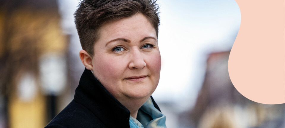Ann-Helén fick psykos och hjärntumör: ”Skrivlusten väcktes när jag mådde som sämst”