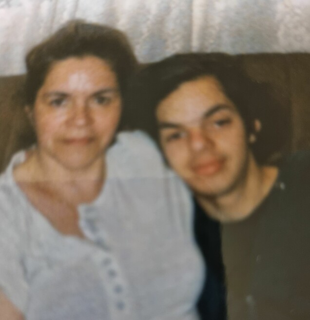 Estrella och Carlos. Han hade nyligen flyttat hemifrån när han försvann. Estrella och Carlos. Han hade nyligen flyttat hemifrån när han försvann.