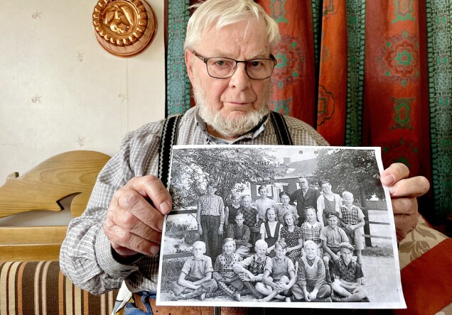 Bo Johansson med skolfotot från 1947. Bo Johansson med skolfotot från 1947.