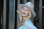 Izabella bor i Los Angeles men tillbringar en del tid i Sverige med olika tv-, reklam- och filmprojekt. Izabella bor i Los Angeles men tillbringar en del tid i Sverige med olika tv-, reklam- och filmprojekt.