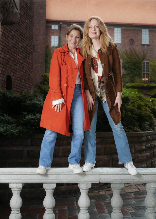 Helen och Anna har varit viktiga för varandra, både i sin vänskap och sina musikkarriärer. Helen och Anna har varit viktiga för varandra, både i sin vänskap och sina musikkarriärer.
