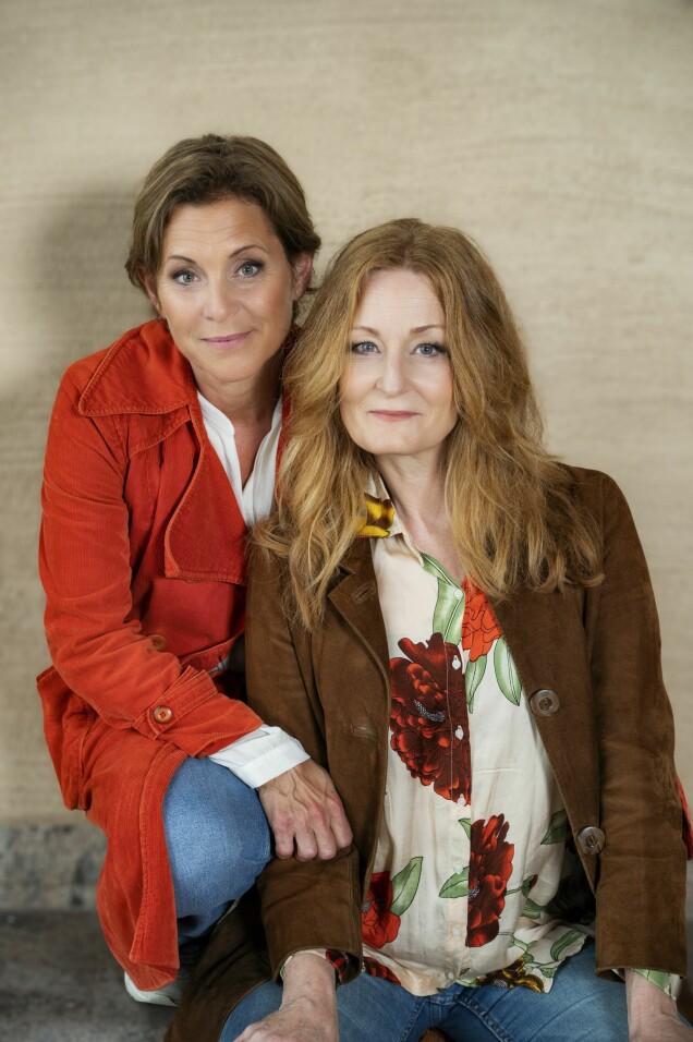 Helen Sjöholm och Anna Stadling har varit vänner i 40 år – firar med ny skiva och julturné