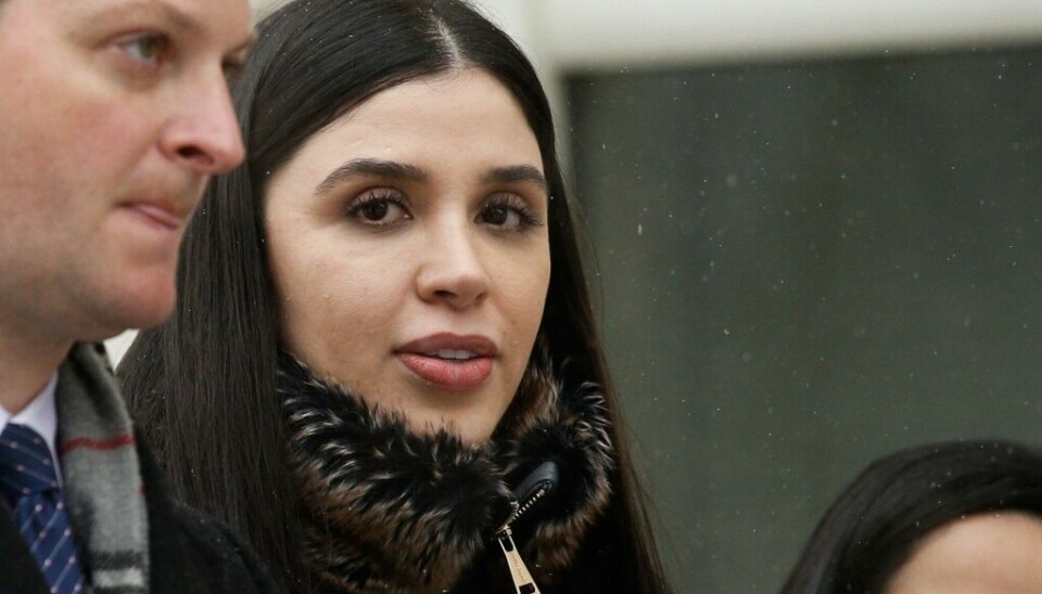 Hans unga fru Emma på väg in till rättegången i Brooklyn, januari 2019. Hans unga fru Emma på väg in till rättegången i Brooklyn, januari 2019.