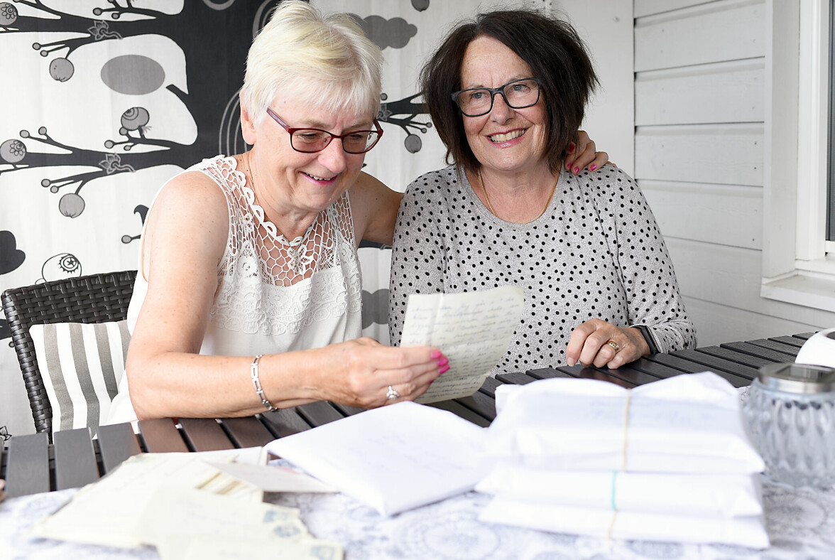 Britt Inger Bredhammar till vänster och Britt-Inger Åström har varit brevvänner i dryga 62 år! Britt Inger Bredhammar till vänster och Britt-Inger Åström har varit brevvänner i dryga 62 år!