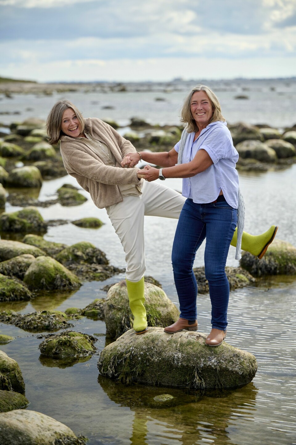 Birgitta är den som är mer impulsiv, medan Annika är försiktigare och tänker efter noga. Birgitta är den som är mer impulsiv, medan Annika är försiktigare och tänker efter noga.