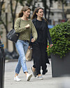 Fr.v. Gisele Bündchen och Patricia Bündchen.