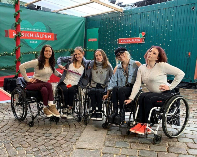 ”Girls on Wheels” på Musikhjälpen i Lund 2018 på bilden fv Kristin Savela Karlstad, Andrea Rasmussen Jönköping, My Andersson Luleå, Louise Linderoth Örebro och Helle Andersson Stockholm. ”Girls on Wheels” på Musikhjälpen i Lund 2018 på bilden fv Kristin Savela Karlstad, Andrea Rasmussen Jönköping, My Andersson Luleå, Louise Linderoth Örebro och Helle Andersson Stockholm.