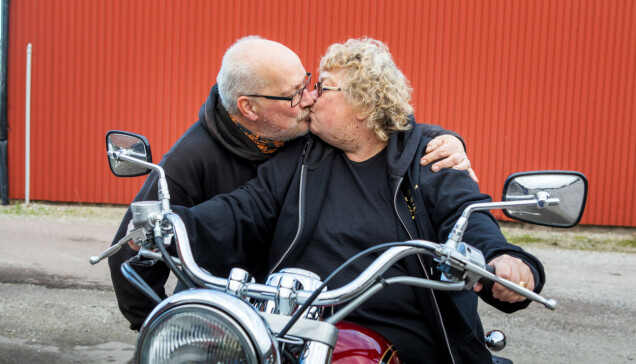 Det tog tid men Kim fick till slut Jenny att våga sig upp på motorcykeln igen. Det tog tid men Kim fick till slut Jenny att våga sig upp på motorcykeln igen.