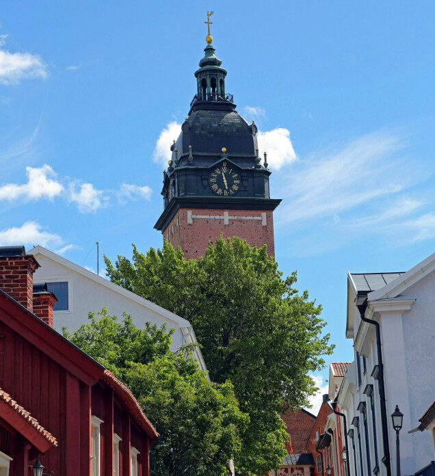 De ville placera begravningsbyrån i en charmig småstad och till sist föll valet på Strängnäs. De ville placera begravningsbyrån i en charmig småstad och till sist föll valet på Strängnäs.