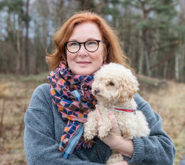 Malin var färdigutbildad i augusti 2019 och månar om att alla ska känna sig trygga under inspelningarna. Malin var färdigutbildad i augusti 2019 och månar om att alla ska känna sig trygga under inspelningarna.