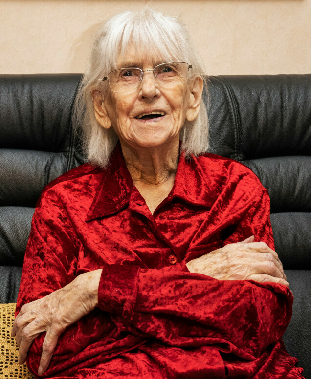 Fyra barn, sjubarnbarn och tolv barnbarnsbarn har Sara Andersson, 92 år i Påskallavik. Fyra barn, sjubarnbarn och tolv barnbarnsbarn har Sara Andersson, 92 år i Påskallavik.
