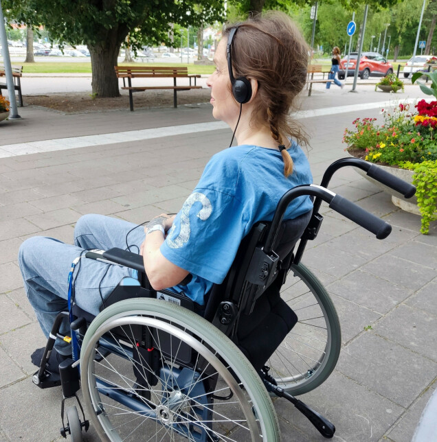 Annelie rasade i vikt och var helt beroende av hjälp. Annelie rasade i vikt och var helt beroende av hjälp.