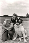 1982 släppte Hasse Andersson sin stora hitlåt Änglahund.