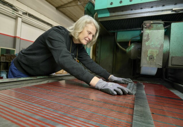 Under det dryga år hon arbetat inom metallindustrin har hon främst skött planslipningsmaskinen. Under det dryga år hon arbetat inom metallindustrin har hon främst skött planslipningsmaskinen.
