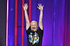 Jonas Gardell var glad när han tog emot priset 'Årets bok' för Ett lyckligare år under QX-galan i fjol.