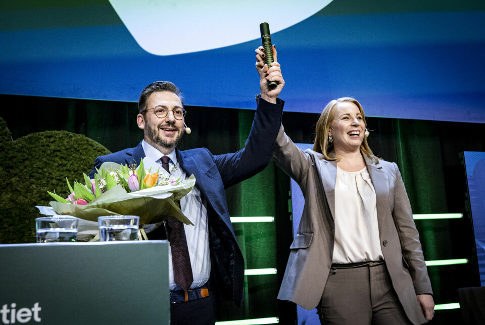 Annie Lööf lämnade över stafettpinnen och rollen som partiledare till Muharrem Demirok på Centerpartiets årliga partistämma den 2 februari 2023. Annie Lööf lämnade över stafettpinnen och rollen som partiledare till Muharrem Demirok på Centerpartiets årliga partistämma den 2 februari 2023.