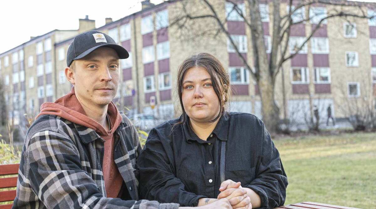 Amanda och Jonathan vaknade av en explosion i trapphuset: ”Barnen fick panik”