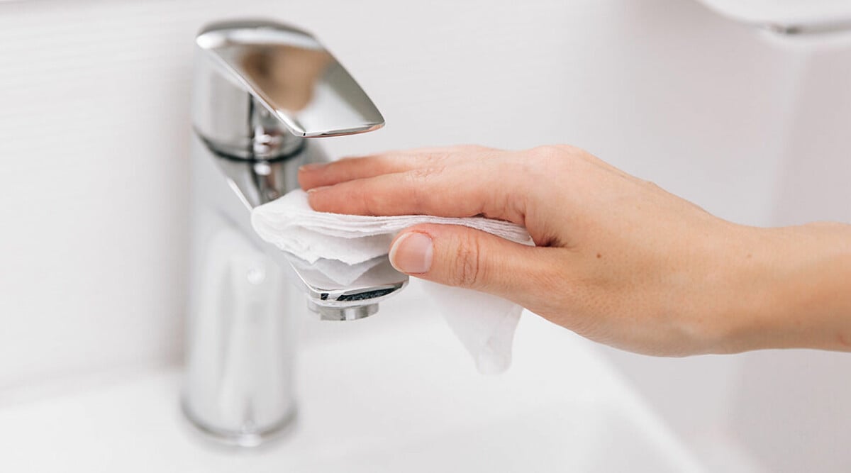 Slipp irriterande problemet i badrummet – oväntade städtipset som faktiskt fungerar