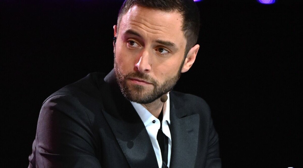 Måns Zelmerlöw lämnar Masked singer – det ska han göra nu