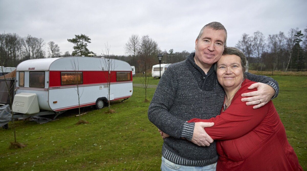 Thomas och Carina: Vi bor i husvagnen året om