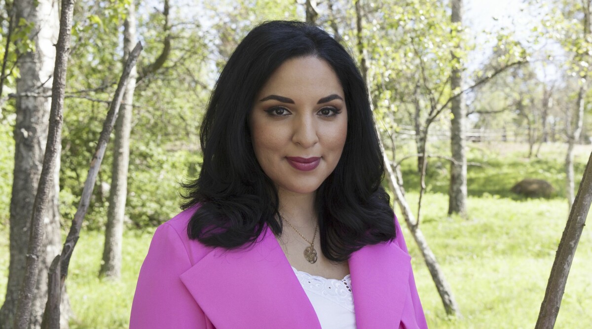 SVT:s Tara Moshizi: Jag har lärt mig hantera min högkänslighet