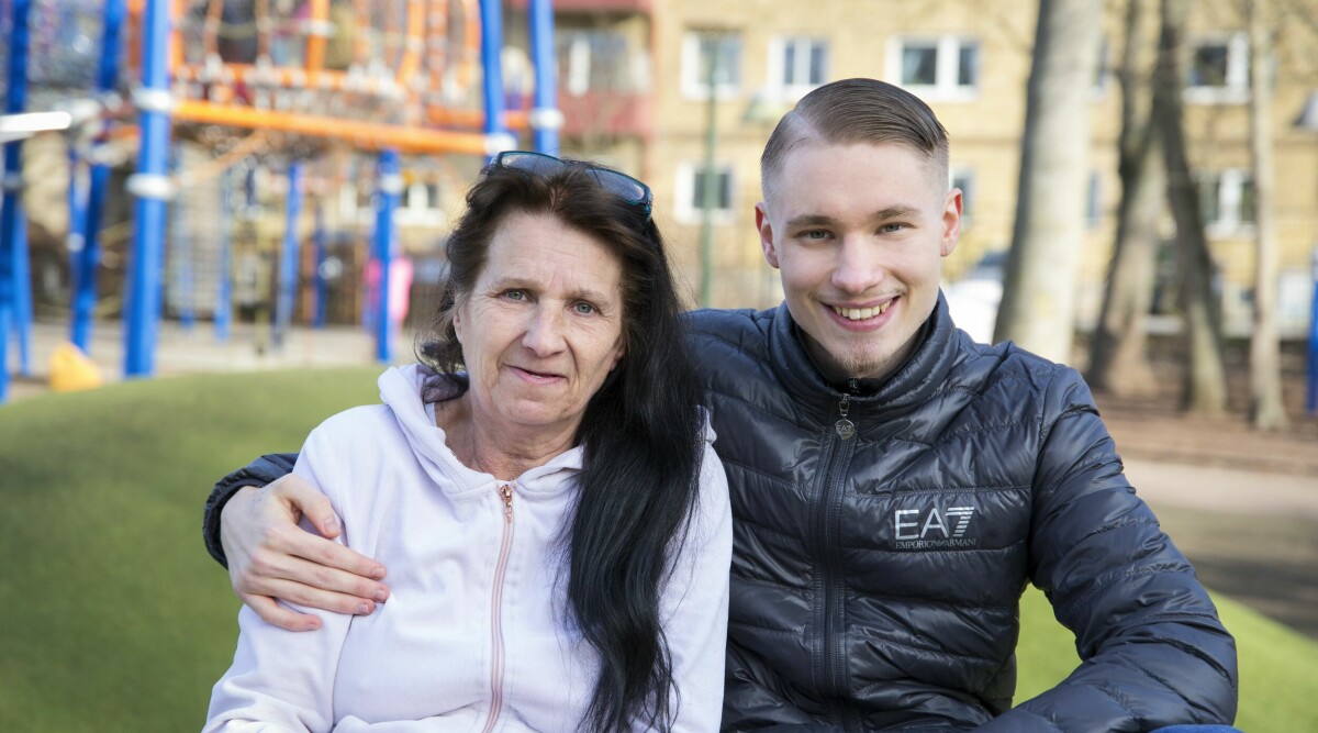 Kenny trodde han skulle dö – sms:ade mamma: ”Ville hinna säga att jag älskar henne”