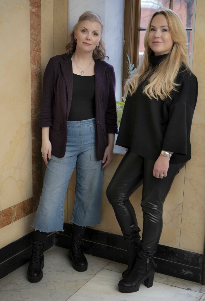 Maria och Linda vet hur lätt det är att charmas av en person som senare övergår till att styra och kontrollera allt. Maria Oldenstedt och Linda Sandkvist har varit tillsammans med samme man, som de menar är psykopat.