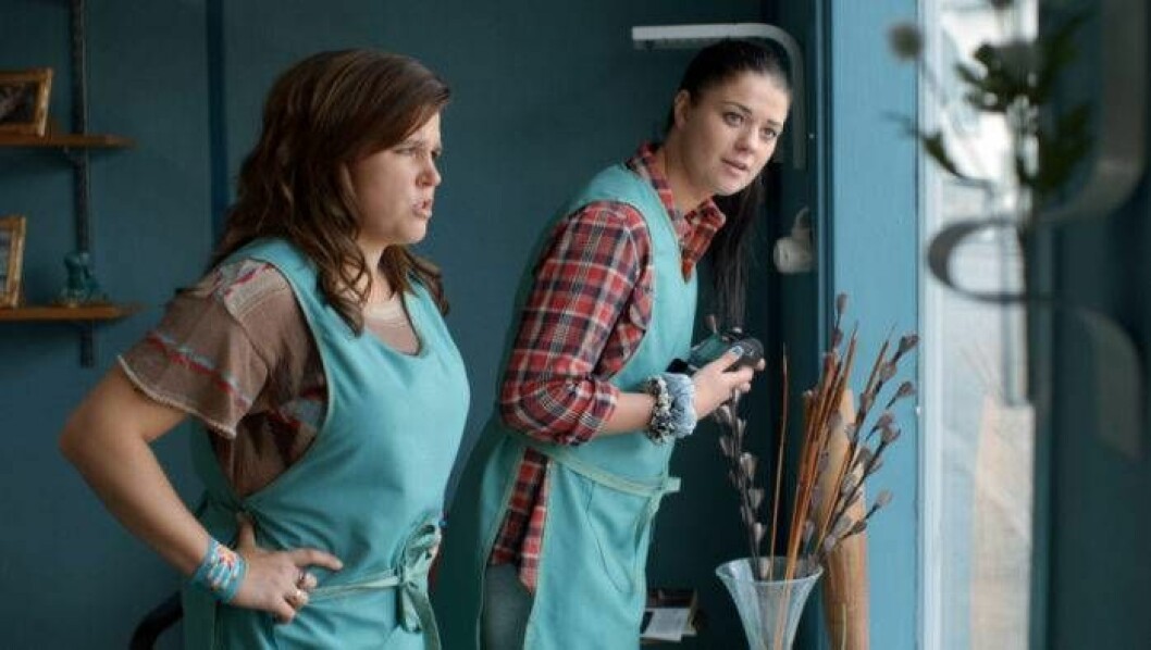 Mia Skäringer och Ida Hallquist som mor (Anette) och dotter (Fanny) i TV4-serien ”Ack Värmland”. Anette och Fanny driver en fotvårdssalong ihop. Mia Skäringer och Ida Hallquist som mor (Anette) och dotter (Fanny) i TV4-serien "Ack Värmland". Anette och Fanny driver en fotvårdssalong ihop.