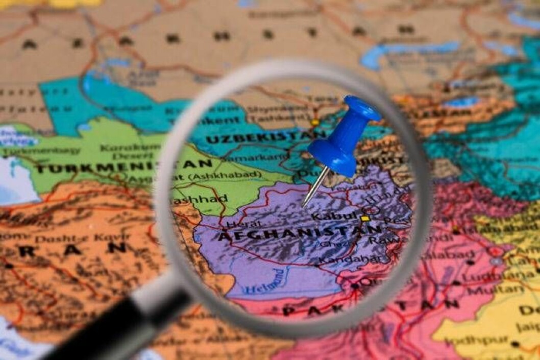 Afghanistan har varit krigsdrabbat i flera årtionden. Bild: Shutterstock/IBL Bildbyrå Karta över Afghanistan om dess grannländer.