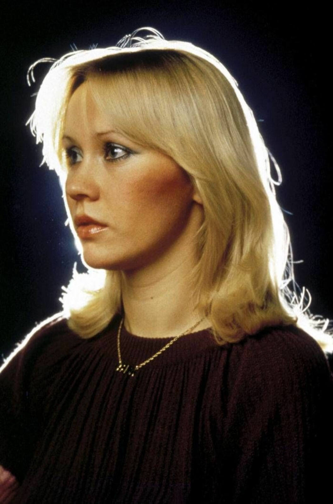 Agneta Fältskog och Björn Ulveus gifte sig 1971 och fick barn samtidigt som Abba blev stora. Trots skilsmässan 1979 fortsatte paret att jobba vidare tillsammans fram till 1982 när ABBA la ner. Agneta Fältskog och Björn Ulveus gifte sig 1971 och fick barn samtidigt som Abba blev stora. Trots skilsmässan 1979 fortsatte paret att jobba vidare tillsammans fram till 1982 när ABBA la ner.