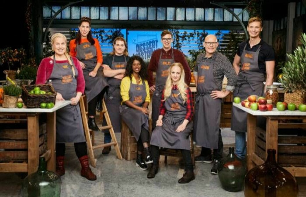 Här är alla deltagare i <em>Dessertmästarna</em> hösten 2018. Från vänster: Nik Märak, Sofia Söderberg, Hampus Fors, Eva Vilhelmsson, Niklas Nordin, Emma Pettersson, Joachim Malmsten och Mikael Klack. Bild: Magnus Selander/Kanal 5 Nik Märak, Sofia Söderberg, Hampus Fors, Eva Vilhelmsson, Niklas Nordin, Emma Pettersson, Joachim Malmsten och Mikael Klack i Dessertmästarna i Kanal 5.