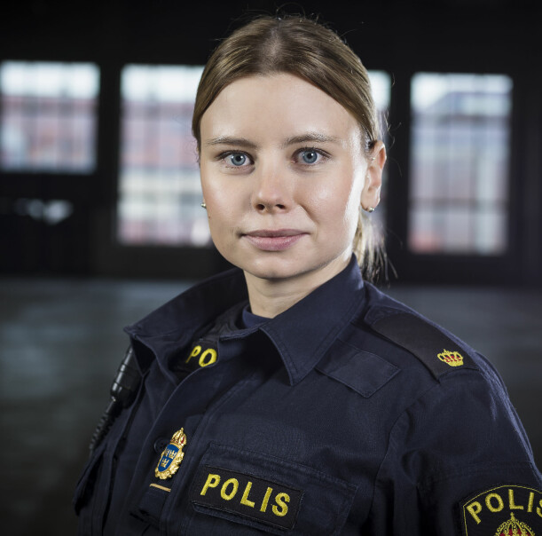 Skådespelaren Amanda Jansson från Tunna blå linjen och prinsessan Christina är lika som bär. Amanda Jansson från Tunna blå linjen.