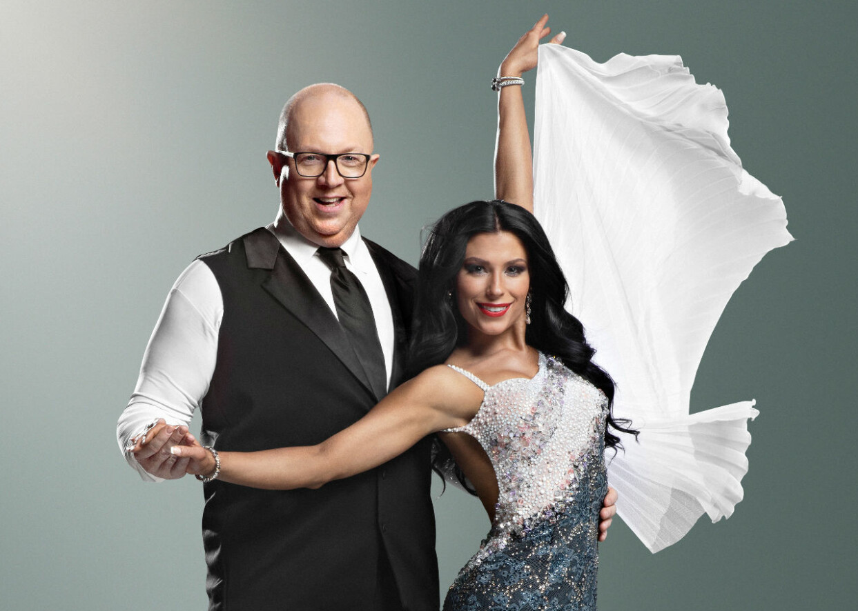 Anders Jansson och Jasmine Takács. Foto: Magnus Ragnvid/TV4 Anders Jansson och Jasmine Takács inför premiären av Let's dance 2020 i TV4.