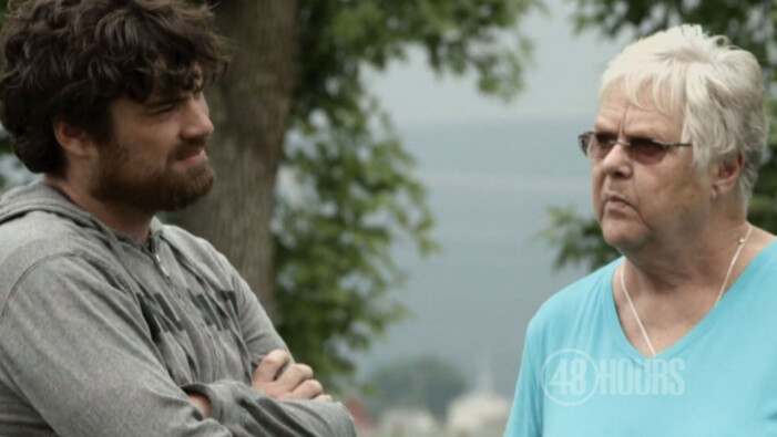 Filmregissören Michael Usry Jnr jobbade med Angies mamma Carol för att försöka hitta den egentliga gärningsmannen. Filmaren Filmregissören Michael Usry Jnr och Carol Dodge.