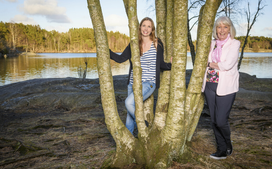 Ulla Lindau tillsammans med dottern Anna Sjööquist. Ulla Lindau tillsammans med dottern Anna Sjööquist vid Sisjön i Göteborg.