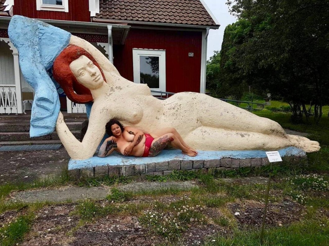 Anna älskar att basta och nakenbada. Då känner hon sig fri. Foto: Privat Anna Suvanna Davidsson