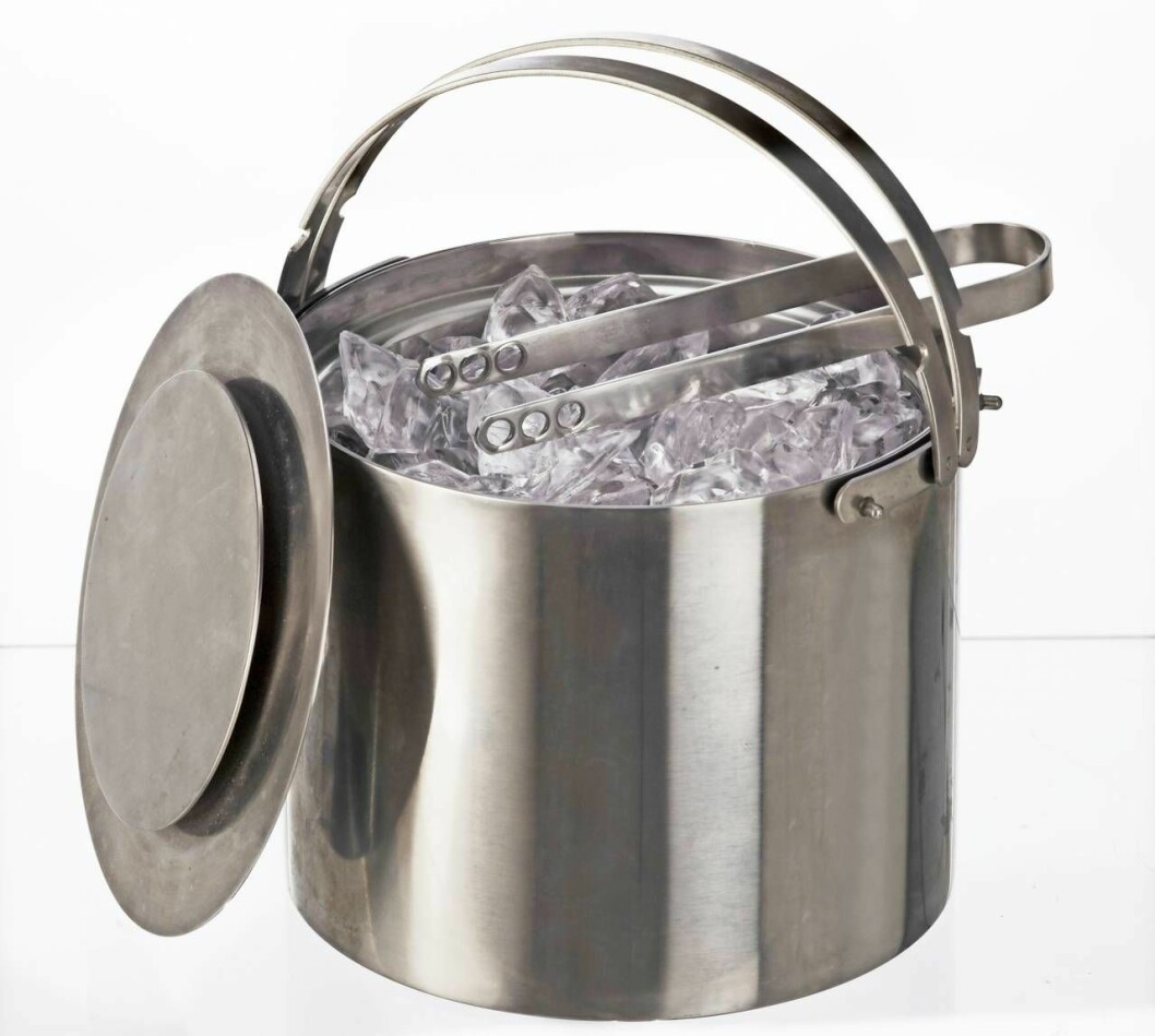 Arne Jacobsens ishink för Stelton