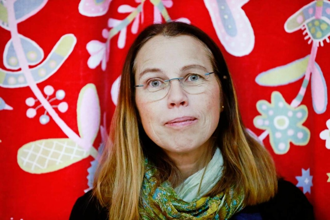 Åsa Axelsson blev utbränd och sjukskrevs under ett år. När det var dags att gå tillbaka till arbetet var hon inte redo. Hon ville bli hemmafru. Men skulle familjen ha råd att enbart leva på en inkomst? Foto: Petra Älvstrand Åsa Axelsson
