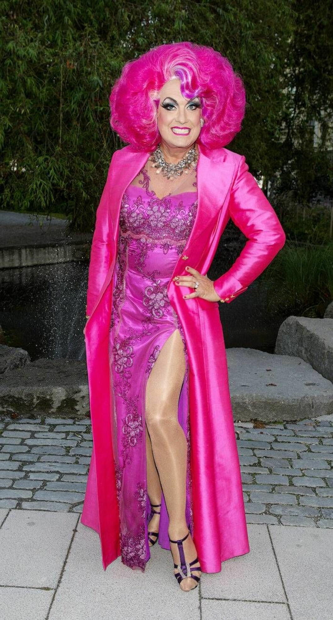 Lars-Åke Willhelmssons alter ego glitter- och glamourdivan Babsan