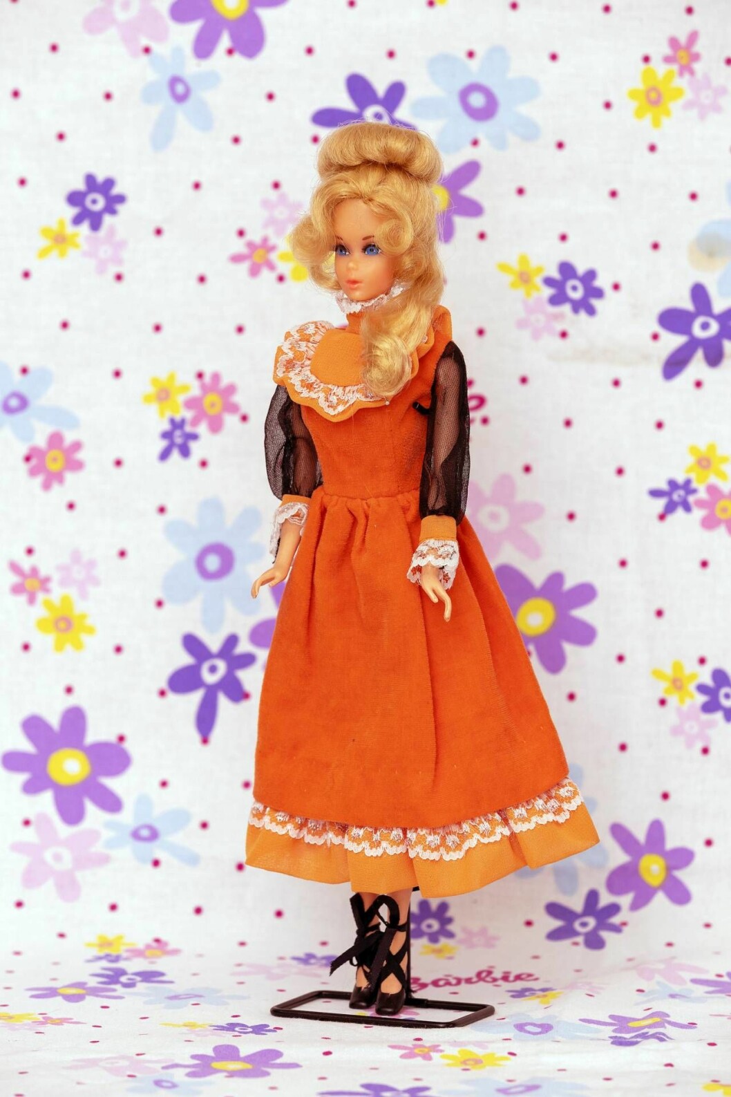 <i>Growin’ Pretty Hair Barbie</i> från 1971 är speciell för Kerstin. – Det var den första docka jag köpte för egna hopsparade pengar. Hon kom med lösa flätor och hade en hästsvans som blev längre när man drog i den. Growin