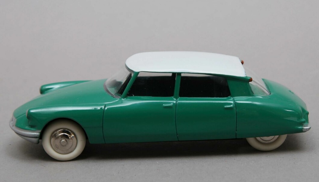 En Citroën DS 19, känd som paddan
