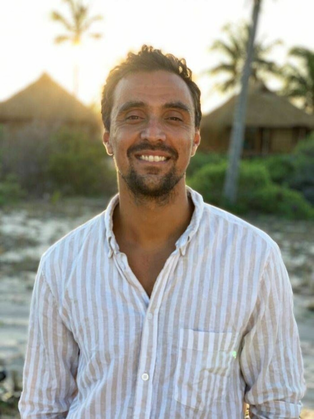 Michel har vuxit upp i både Moçambique och Sverige. Foto: TV4 Frukt- och grönsaksbonden Michel söker kärleken i Bonde söker fru – jorden runt i TV4 2019/2020.
