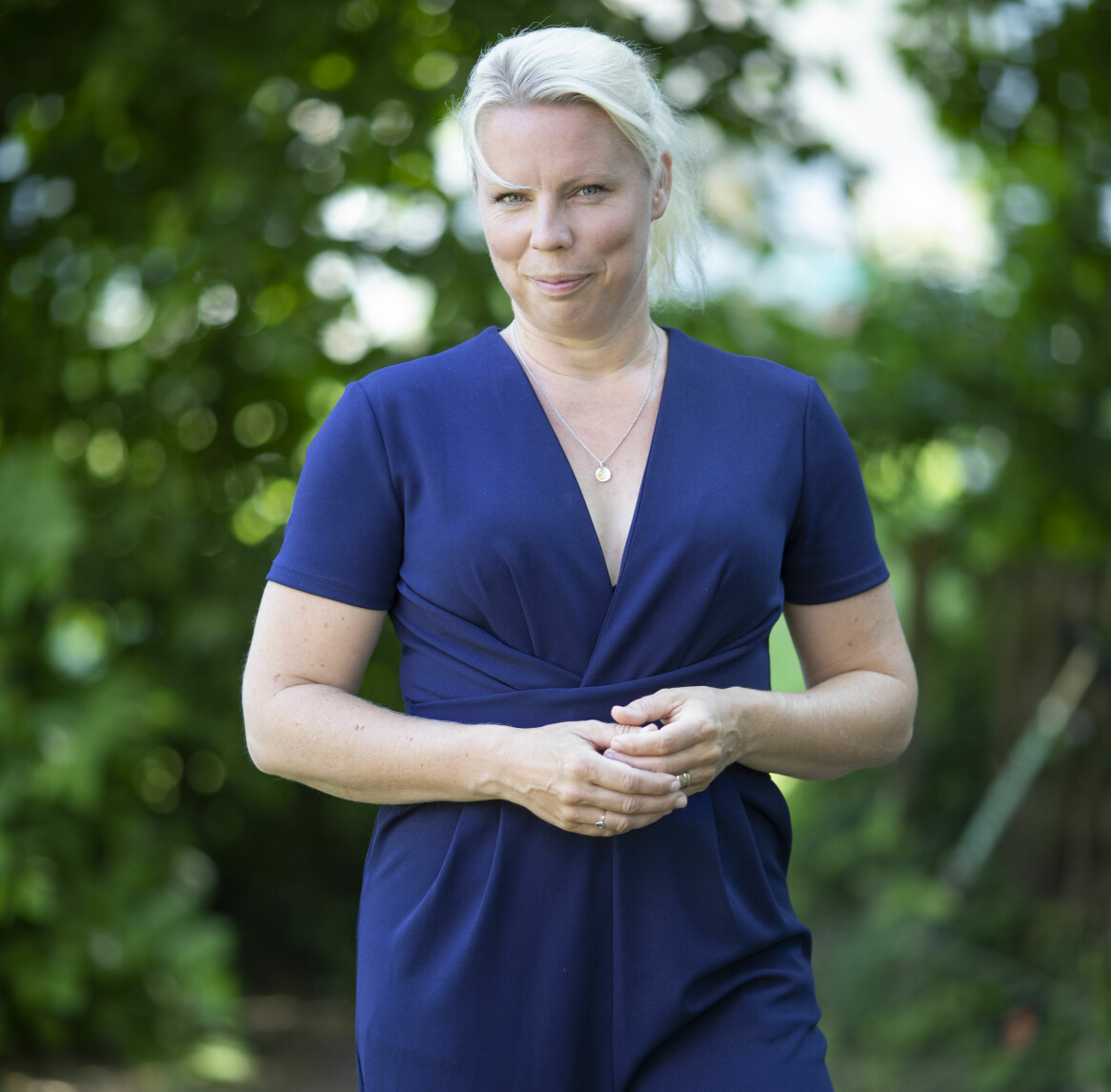 Caroline Engvalls möte med Tessan, en helt vanlig tjej som blev våldtagen på väg till hästträningen, blev början till en rad projekt. Foto: Jennifer Glans Caroline Engvall berättar om sina upplevelser kring pedofiler och darknet.